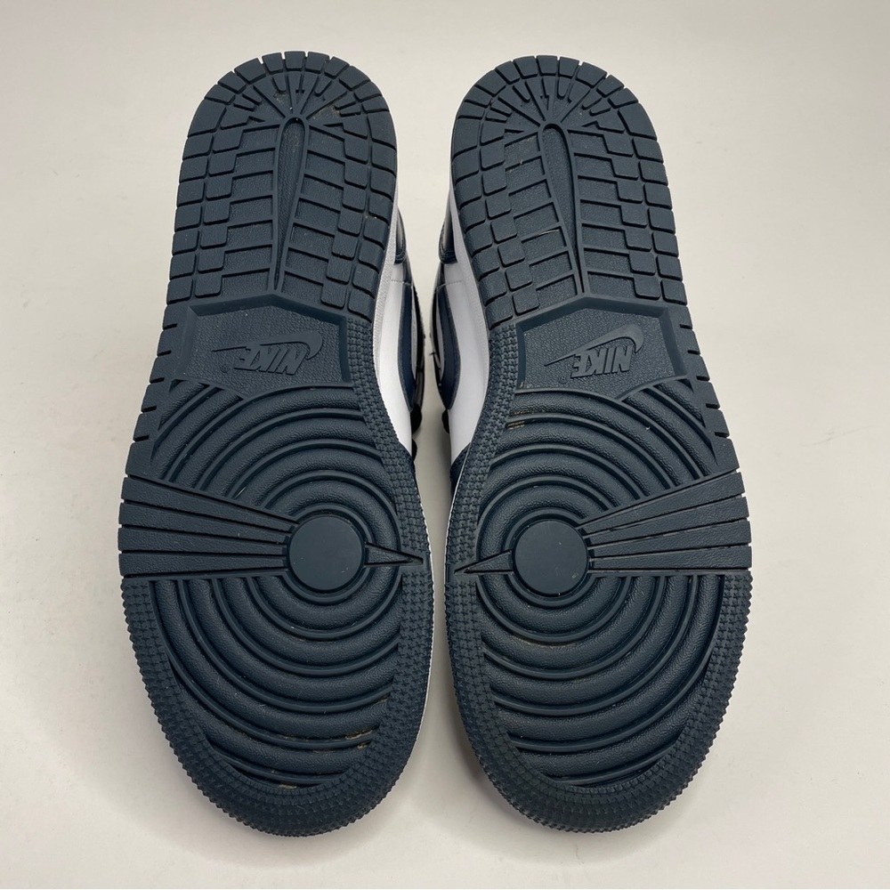 Nike Air Jordan 1 Retro Mid GS “Armory Navy” 2023 - Picture 5 of 7